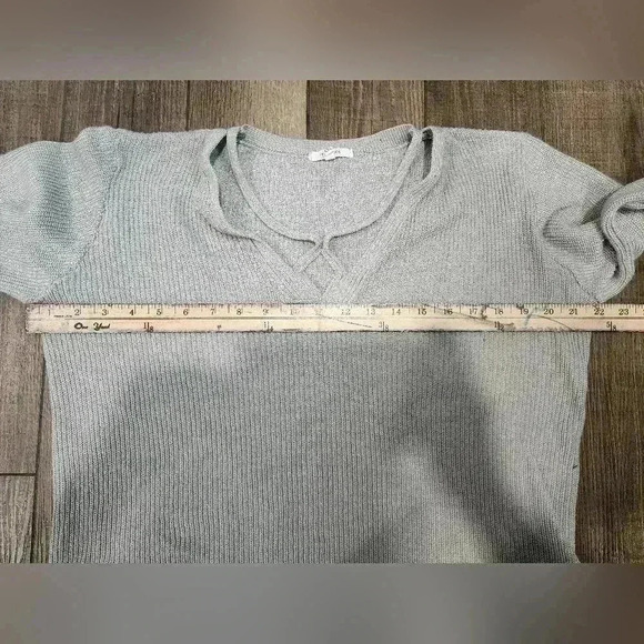 Maurices XXL Grey Knit V-Neck Sweater Soft - Picture 5 of 6